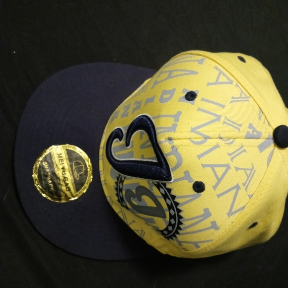 Snap back hat. - Picture 3 of 3